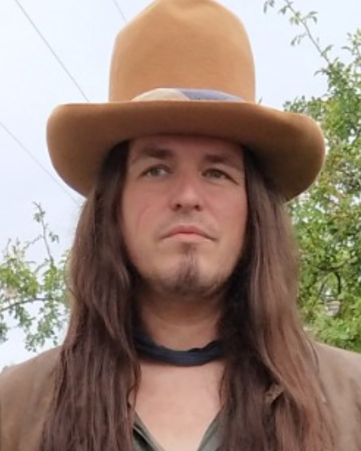 Tinder zvone batinic