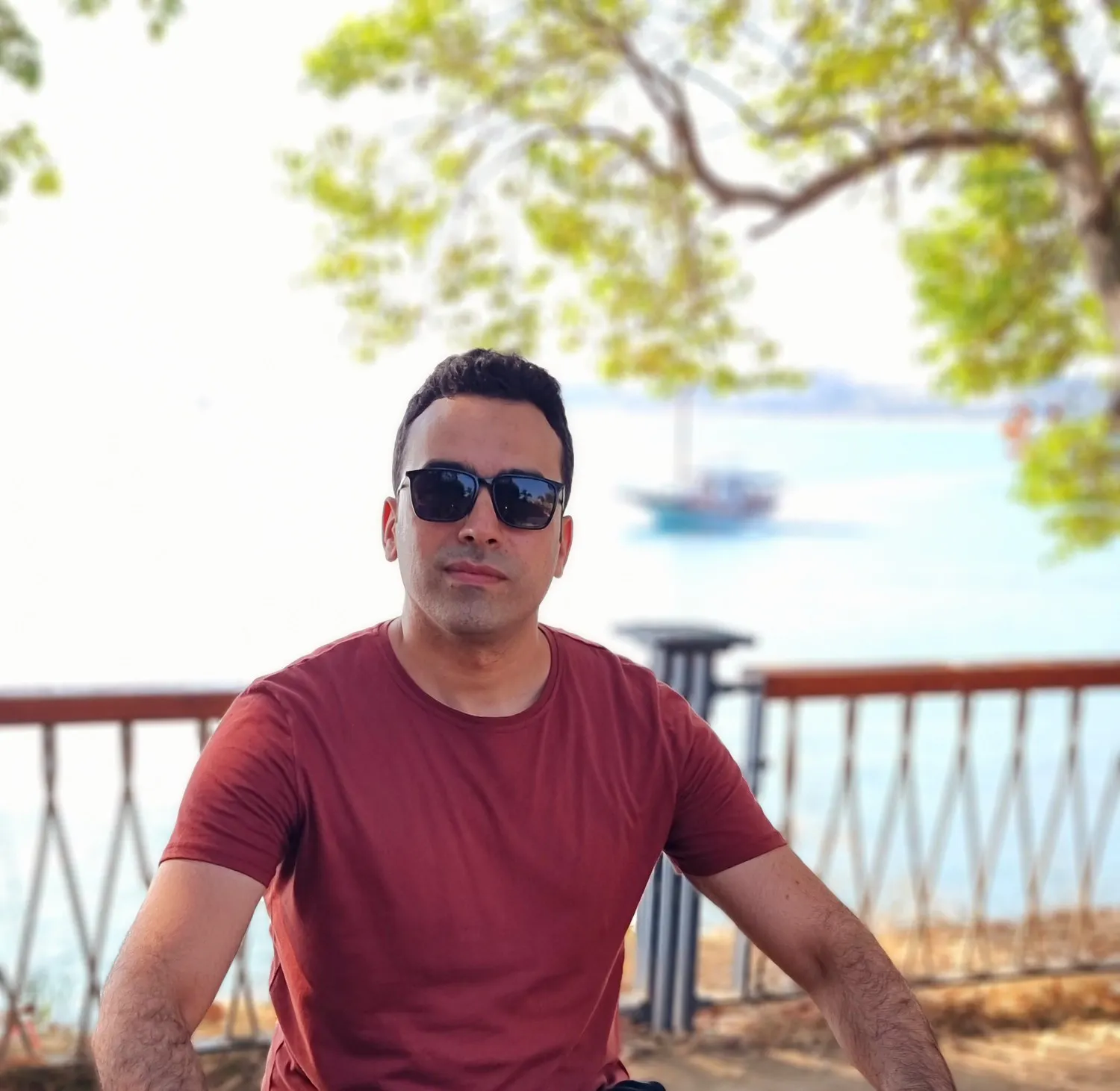 Tours by locals | Meet your local guide with showaround.com