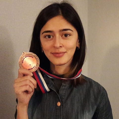 Porno lezbiyen qizni aldadi Jinsiy ozchiliklar ramzi