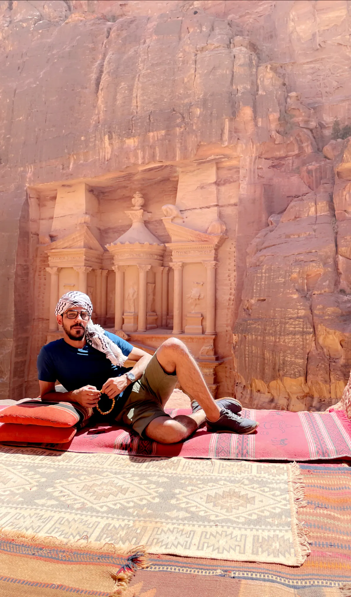 Tours by locals | Meet your local guide with showaround.com