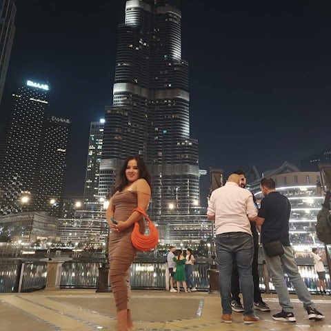 Yuk mashinasida rus porno Yigit yigitni eshakda sikadi, qiz esa mushukini onanizm qiladi