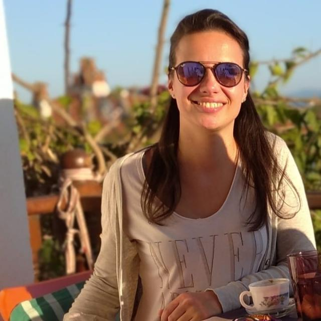 Batinic tinder zvone [PDF] Love